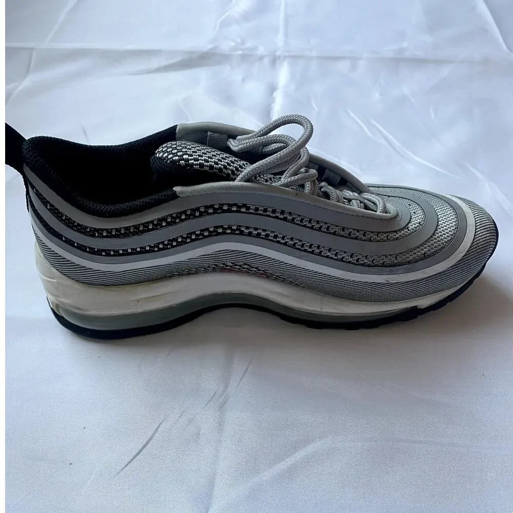 Nike Air max 97 Silver Bullet OG GS Size 5Y